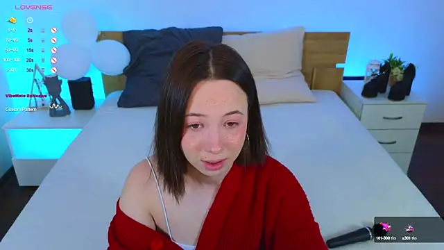 Snapshot of Hayle_Hill chatting on March 14, 2:10 am Hayle Hill online show from March 14, 2:10 am