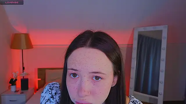 Snapshot of Hayle_Hill chatting on November 2, 1:41 am Hayle Hill online show from November 2, 1:41 am