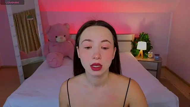 Snapshot of Hayle_Hill chatting on November 17, 1:22 am Hayle Hill online show from November 17, 1:22 am