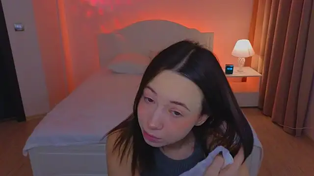 Snapshot of Hayle_Hill chatting on November 18, 1:55 am Hayle Hill online show from November 18, 1:55 am