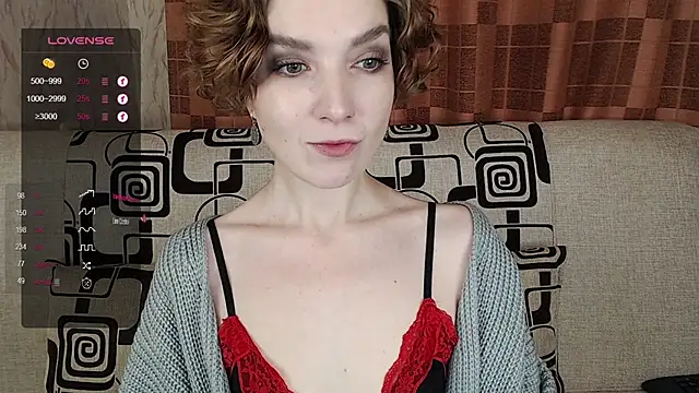 Snapshot of TinaWince chatting on November 27, 4:47 am TinaWince online show from November 27, 4:47 am