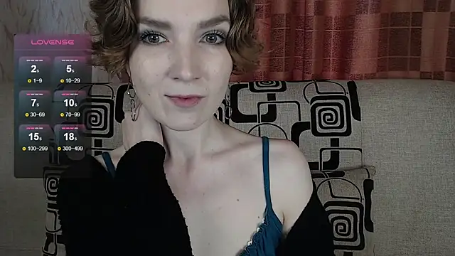 Snapshot of TinaWince chatting on May 16, 5:04 am TinaWince online show from May 16, 5:04 am