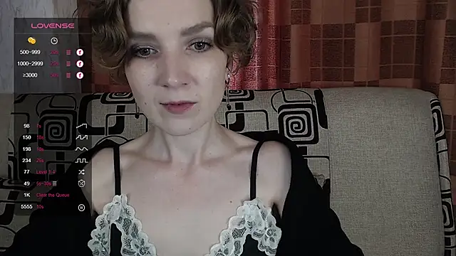 Snapshot of TinaWince chatting on June 6, 4:50 am TinaWince online show from June 6, 4:50 am