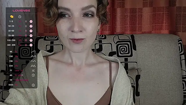 Snapshot of TinaWince chatting on June 11, 4:43 am TinaWince online show from June 11, 4:43 am