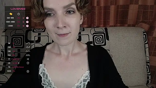 Snapshot of TinaWince chatting on June 18, 4:46 am TinaWince online show from June 18, 4:46 am