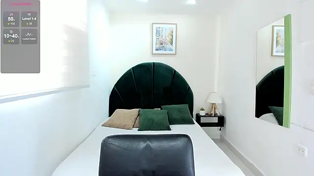  alaiasmile  online show from June 16, 7:16 pm