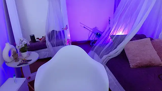 Snapshot of dafne_bss chatting on December 10, 8:40 am dafne bss online show from December 10, 8:40 am