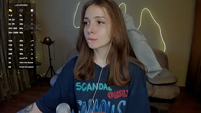 Snapshot of Kami_kam chatting on February 21, 2:06 pm Kami kam online show from February 21, 2:06 pm