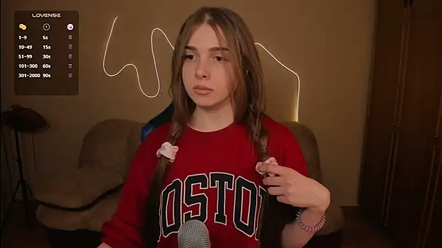 Snapshot of Kami_kam chatting on February 27, 7:15 pm Kami kam online show from February 27, 7:15 pm