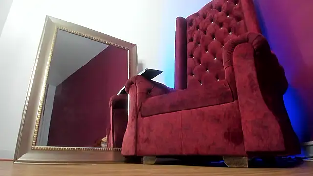 Sarah Mistress  online show from December 4, 3:21 pm