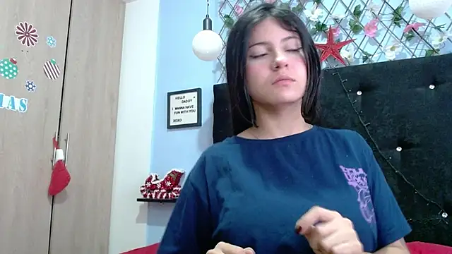 Snapshot of evatits_1 chatting on December 24, 12:11 pm evatits 1 online show from December 24, 12:11 pm