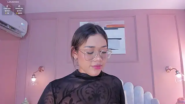 mara brooks online show from March 12, 7:06 pm