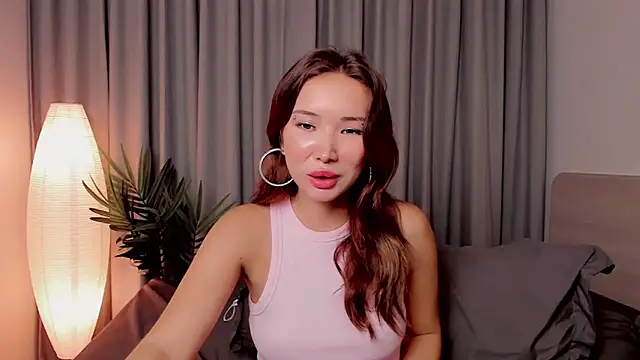 Snapshot of sexntease chatting on February 9, 8:00 am sexntease online show from February 9, 8:00 am