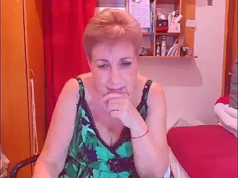 Snapshot of Victoria5643 chatting on December 3, 4:38 pm Victoria5643 online show from December 3, 4:38 pm