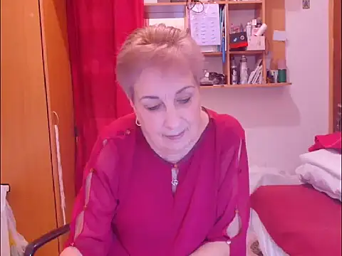 Snapshot of Victoria5643 chatting on December 5, 2:03 pm Victoria5643 online show from December 5, 2:03 pm