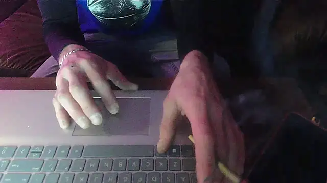 HungStud4You online show from February 27, 7:44 am