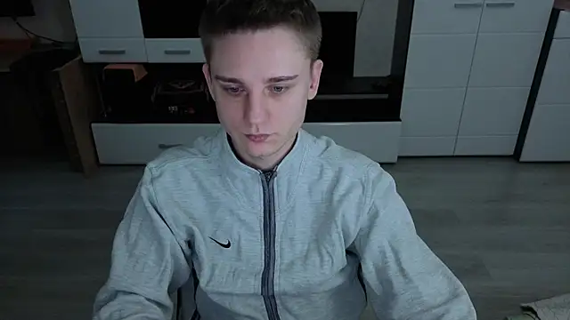 angryzan online show from November 18, 5:45 am