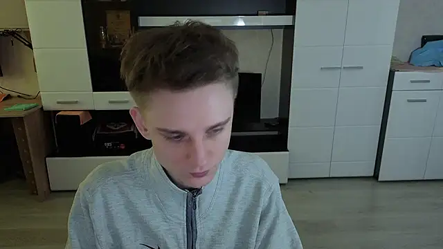 angryzan online show from February 12, 5:35 am