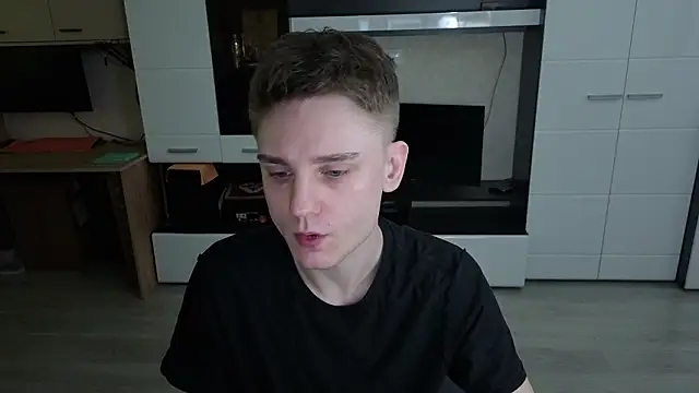 angryzan online show from February 20, 5:04 am