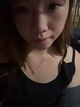 Snapshot of linko12334 chatting on January 5, 1:15 pm linko12334 online show from January 5, 1:15 pm