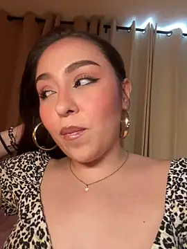 Snapshot of SofiMeza chatting on January 21, 5:30 pm SofiMeza online show from January 21, 5:30 pm
