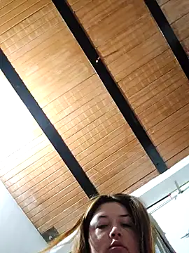 Snapshot of Sofia_Queen17 chatting on December 11, 10:36 am Sofia Queen17 online show from December 11, 10:36 am