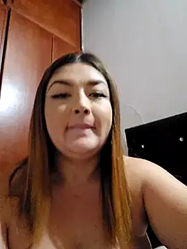 Snapshot of Sofia_Queen17 chatting on January 8, 10:59 am Sofia Queen17 online show from January 8, 10:59 am