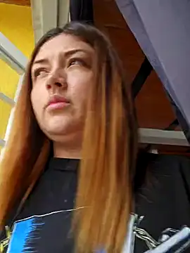 Snapshot of Sofia_Queen17 chatting on February 14, 1:18 pm Sofia Queen17 online show from February 14, 1:18 pm