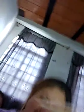 Snapshot of Sofia_Queen17 chatting on March 13, 10:36 am Sofia Queen17 online show from March 13, 10:36 am