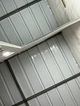 Snapshot of Sofia_Queen17 chatting on December 14, 10:09 am Sofia Queen17 online show from December 14, 10:09 am