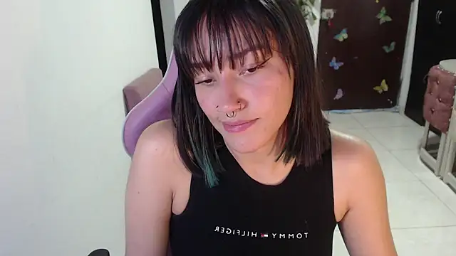littleangel1 m online show from May 4, 11:45 pm