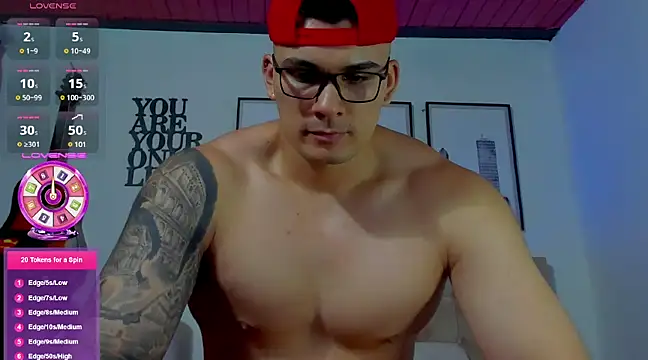 seancarreraa online show from March 8, 1:06 am