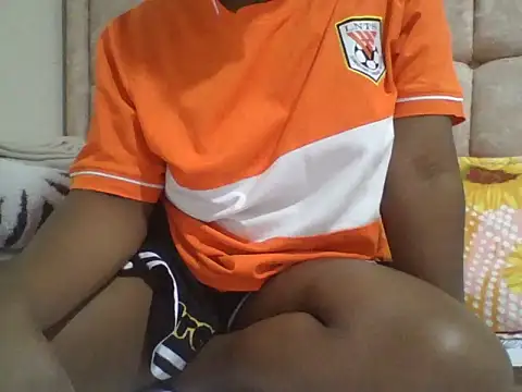 Snapshot of prettynina chatting on July 31, 2:16 pm prettynina online show from July 31, 2:16 pm