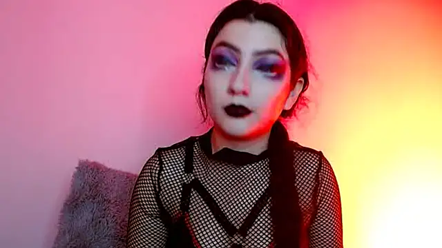 sophy rock online show from November 20, 6:18 pm