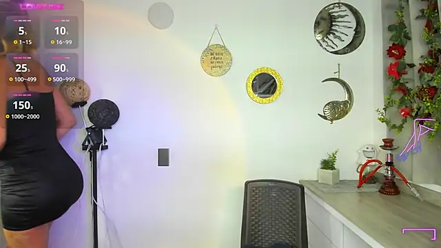 Snapshot of _cristal_ayala chatting on March 30, 11:50 pm cristal ayala online show from March 30, 11:50 pm