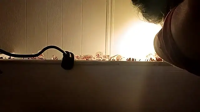 Snapshot of whitetrashdirtyslut chatting on December 5, 8:27 pm whitetrashdirtyslut online show from December 5, 8:27 pm