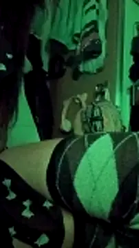 whitetrashdirtyslut online show from December 21, 10:00 am