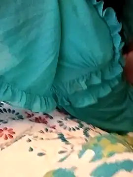 whitetrashdirtyslut online show from March 17, 7:06 pm