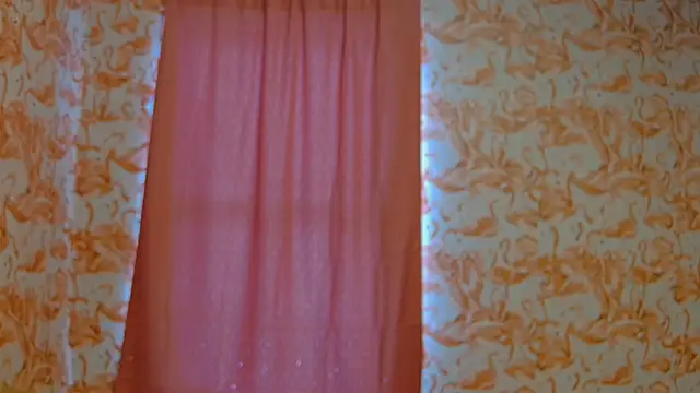 strawberrysmoothie online show from January 3, 7:07 pm