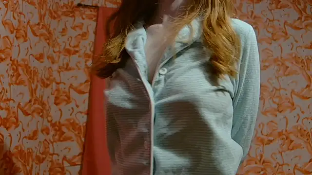 strawberrysmoothie online show from January 10, 3:29 am