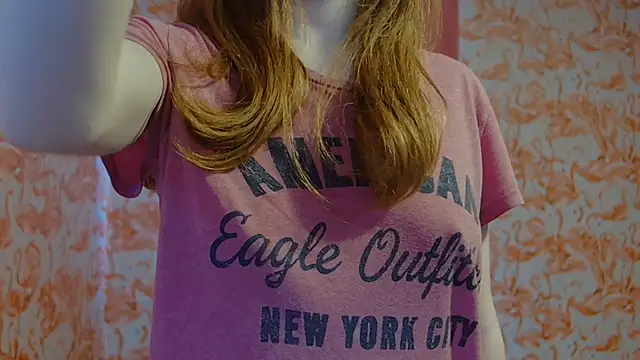 strawberrysmoothie online show from March 17, 8:51 pm