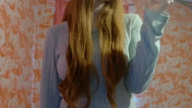 strawberrysmoothie online show from February 14, 6:37 pm