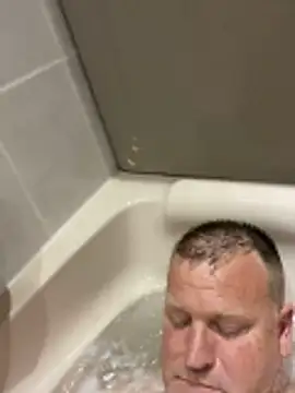 Snapshot of sexycouple109 chatting on November 24, 5:34 pm sexycouple109 online show from November 24, 5:34 pm