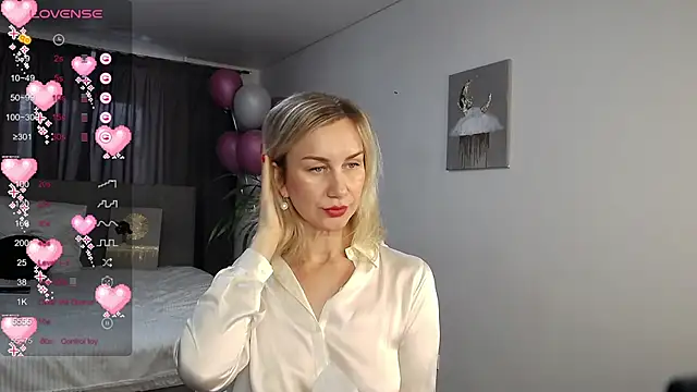 Vanessa Nowak online show from March 5, 6:23 am