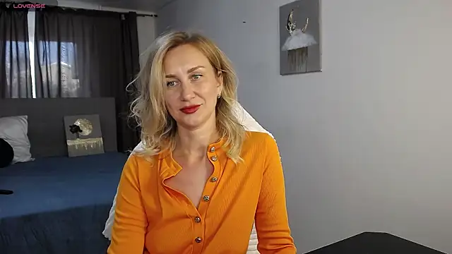 Vanessa Nowak online show from July 21, 2:52 pm