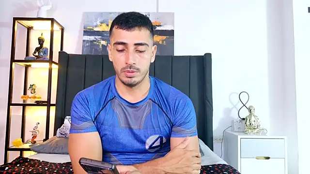 muscle ares online show from April 27, 12:08 am
