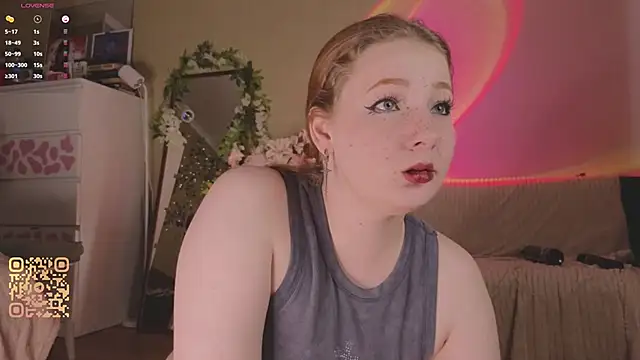 Snapshot of Miss_Ida_ chatting on June 15, 1:35 pm Miss Ida online show from June 15, 1:35 pm