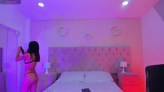 Agathaargent  online show from November 23, 5:07 am