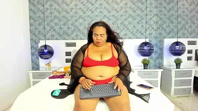 Snapshot of AshleyGrahams chatting on January 23, 4:19 am AshleyGrahams online show from January 23, 4:19 am