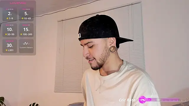 Snapshot of ftmphilip_ chatting on November 7, 10:54 pm ftmphilip online show from November 7, 10:54 pm